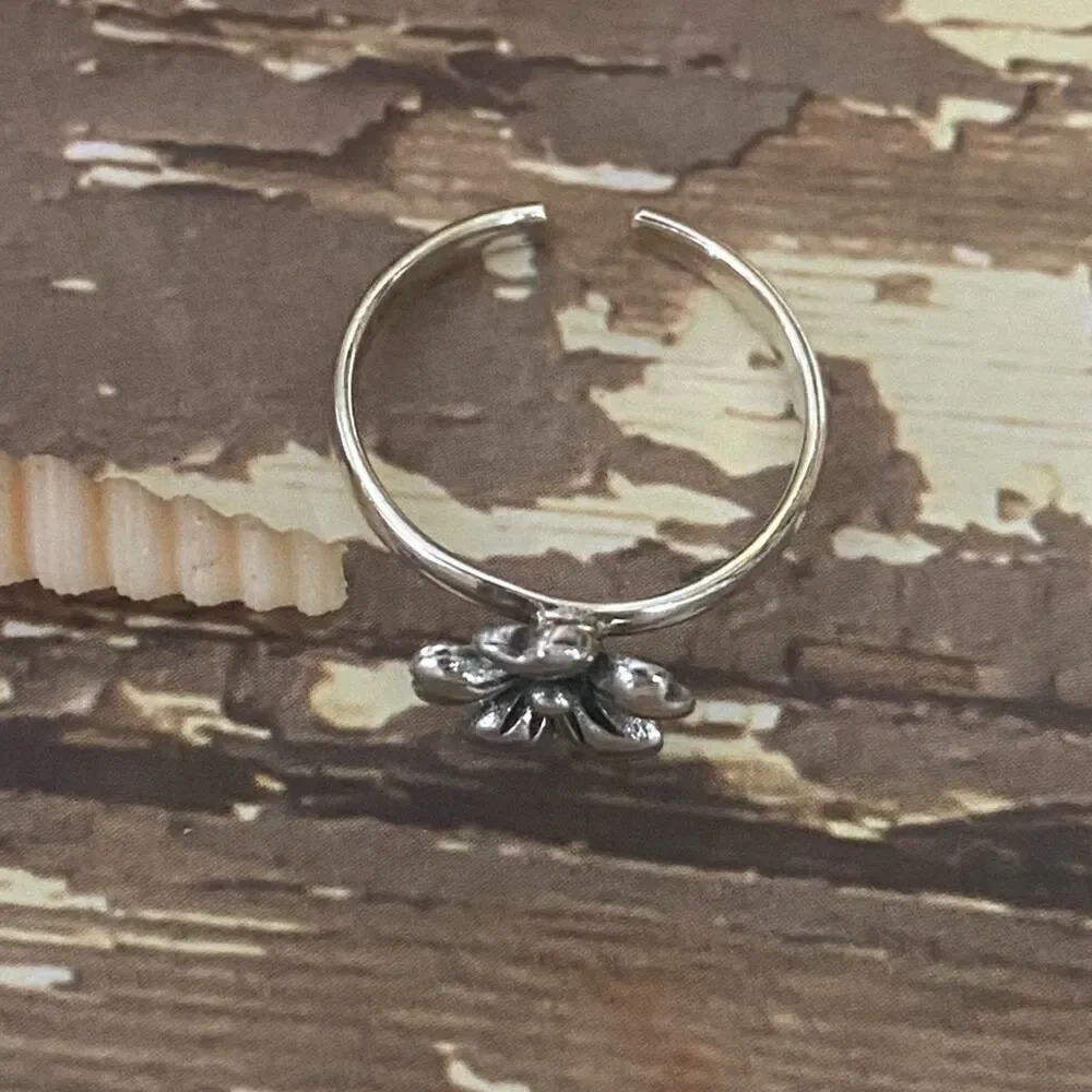 Sterling Silver Flower Toe Ring Oxidized